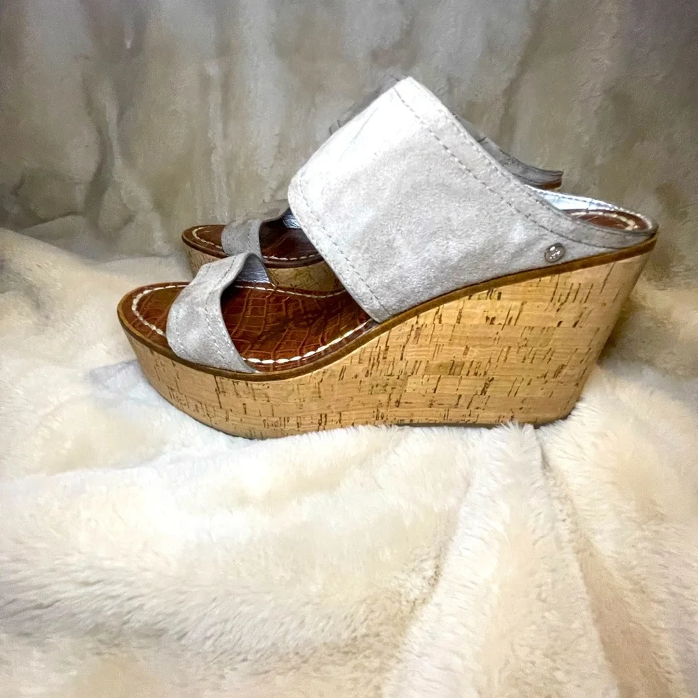 Wedge Sandals Gray Suede Cork Wedge Open Toe Size 7 - Picture 4 of 6